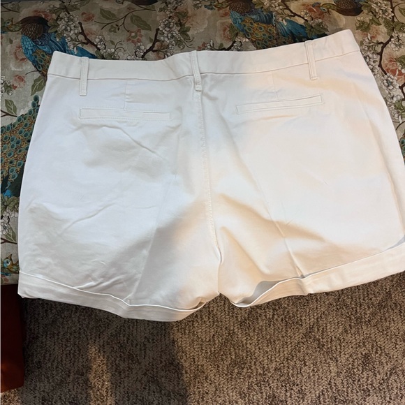 Banana Republic Shorts - Picture 2 of 2